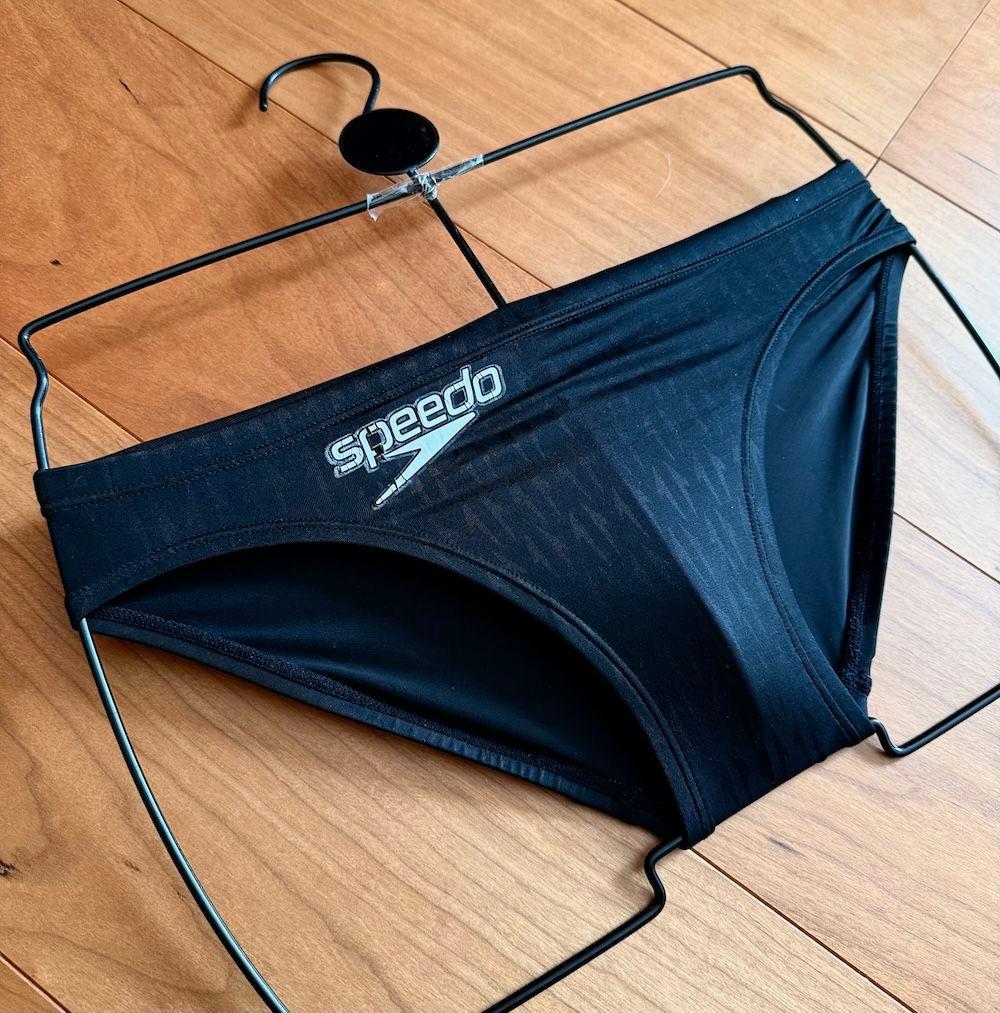 【美品】speedo　アクアブレードΣ　 ブラック　 M　光沢　ウロコ　競パン