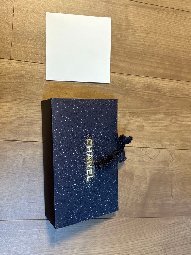 レ シーニュ ドゥ シャネル ローズ ルミエール