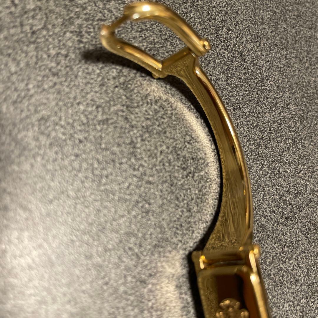 GUCCI時計 1500L 新品電池 稼働品 ゴールド バングルウォッチ 黒