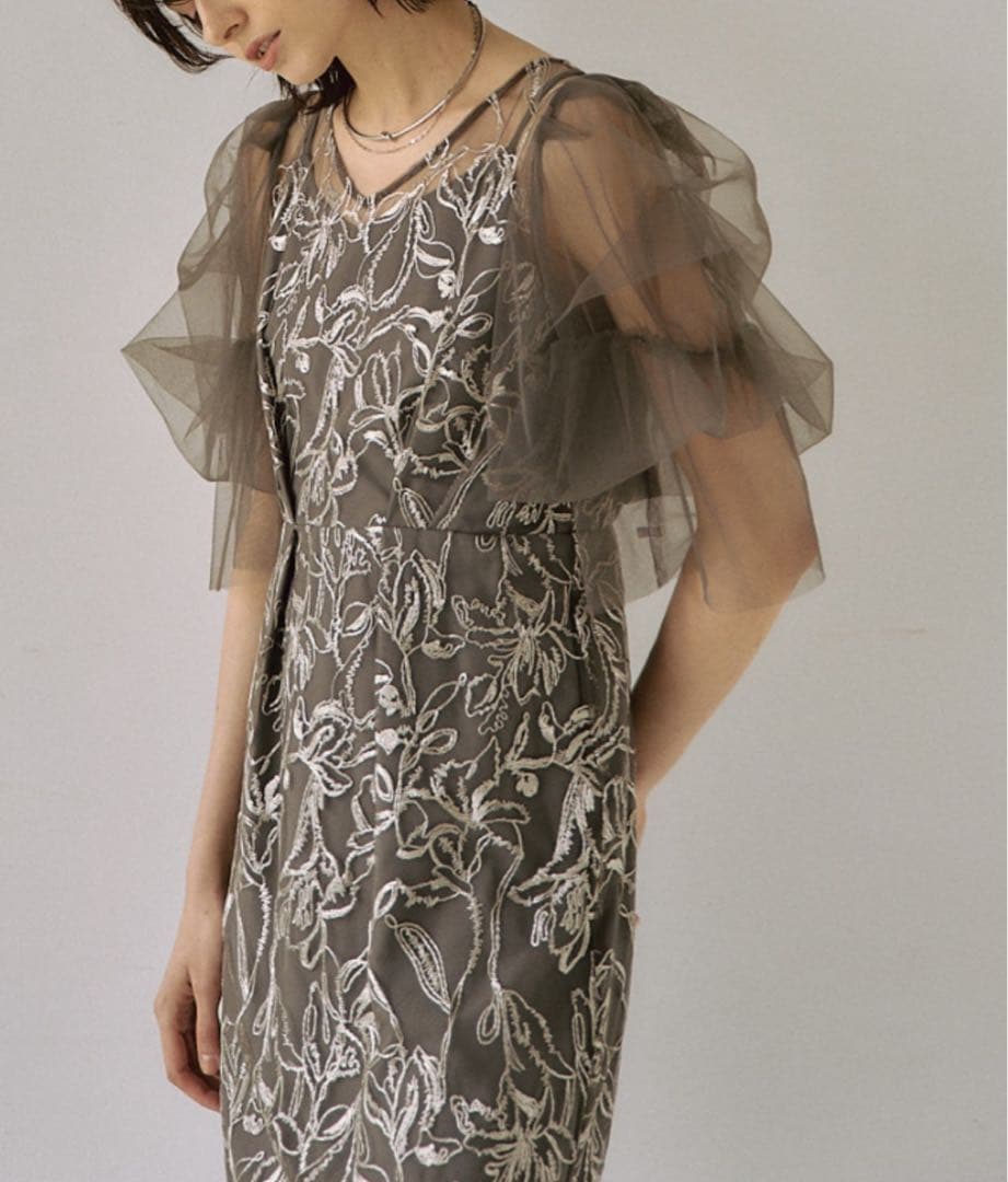 Dorry Doll フラッフィースリーブペンシルドレス チャコールグレー