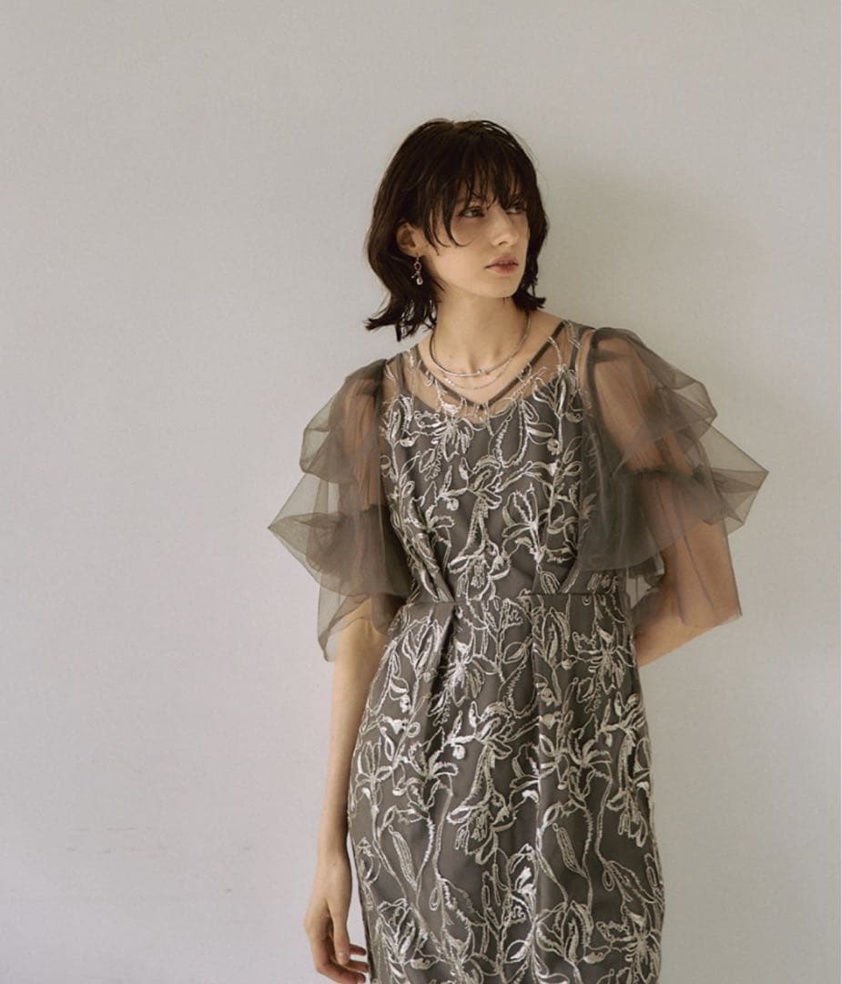 Dorry Doll フラッフィースリーブペンシルドレス チャコールグレー