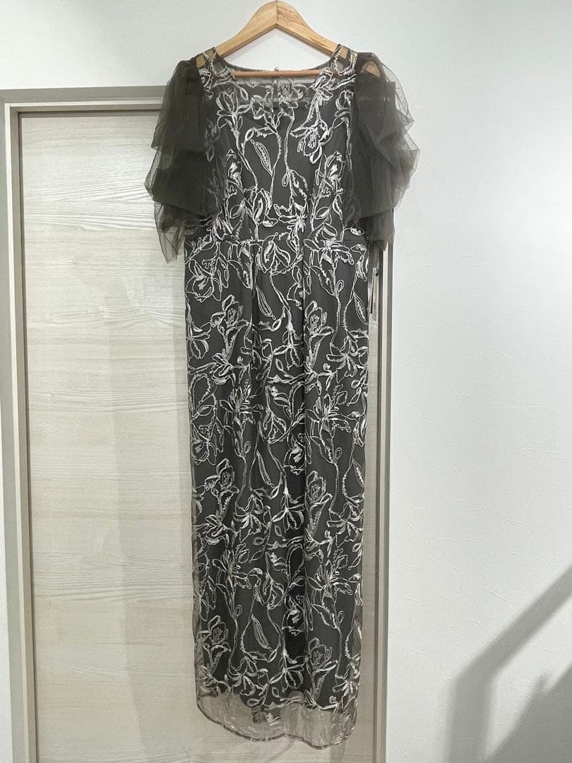 Dorry Doll フラッフィースリーブペンシルドレス チャコールグレー