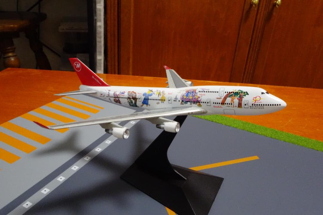 航空機・ヘリコプター NORTHWEST WORLDPLANE B747-400 1/400