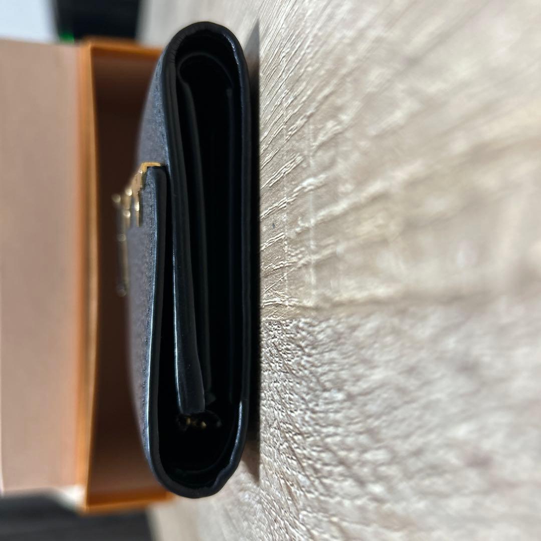 美品　ルイヴィトン　ポルトフォイユカプシーヌコンパクト　財布