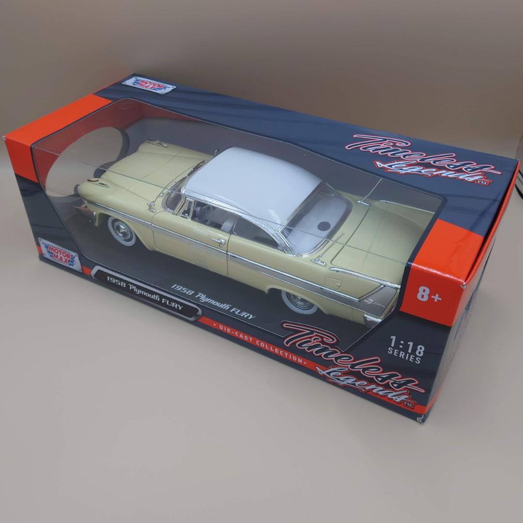 1/18 プリムスフューリー 1958 ライトイエロー ダイキャスト製ミニカー