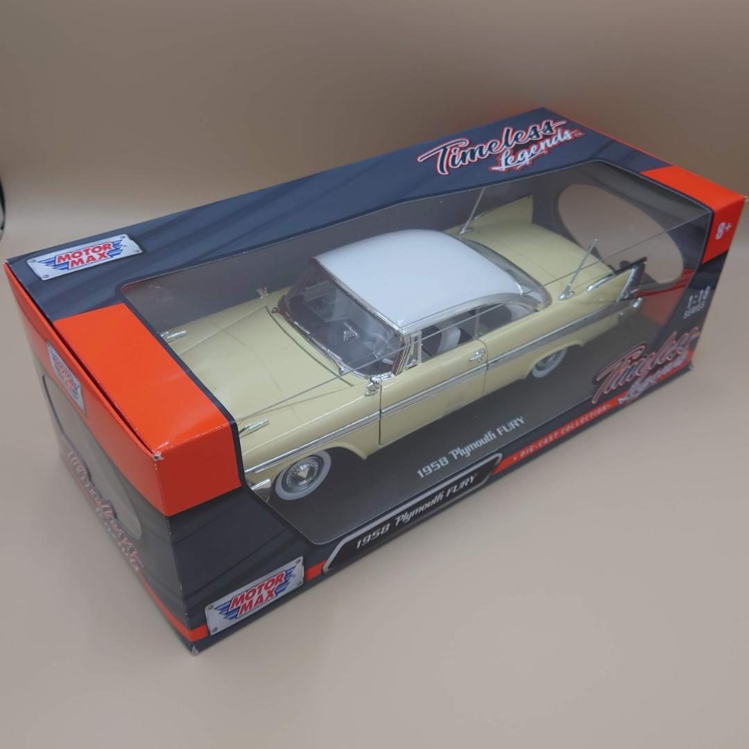 1/18 プリムスフューリー 1958 ライトイエロー ダイキャスト製ミニカー