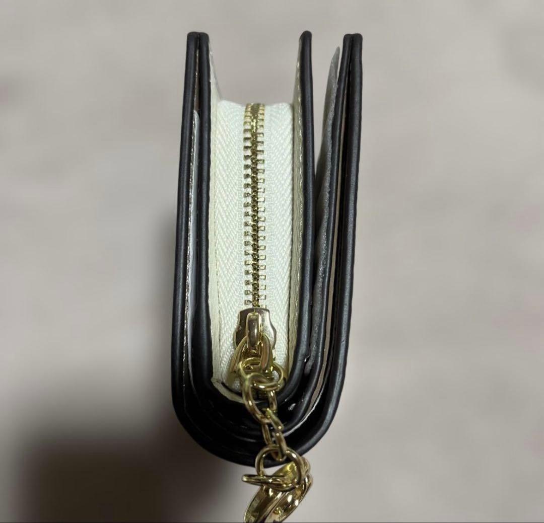 新品未使用　コーチ　COACH 二つ折り財布　猫イラスト