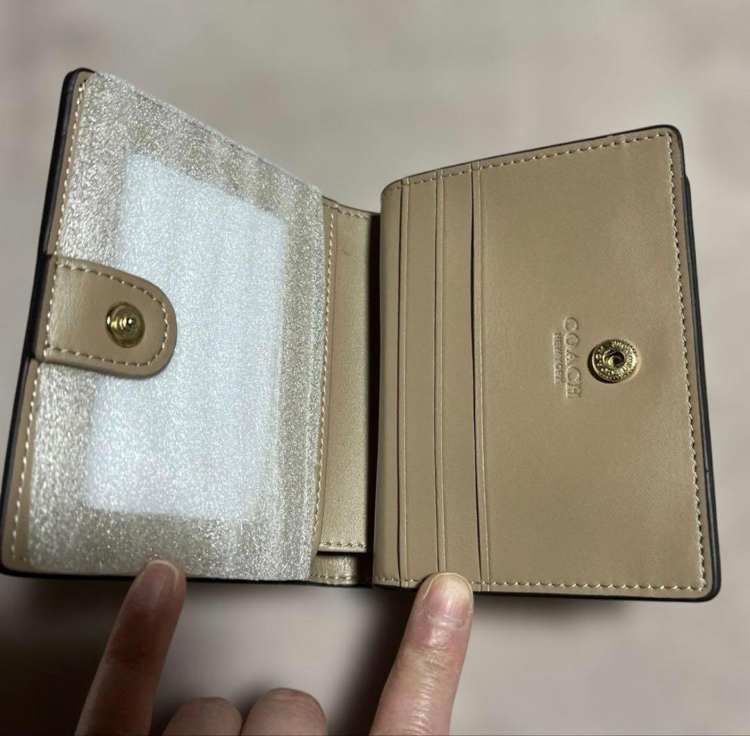 新品未使用　コーチ　COACH 二つ折り財布　猫イラスト