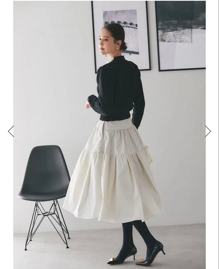 SEVEN TEN ソフトボーンタフタスカート　オフホワイト Sサイズ　美品