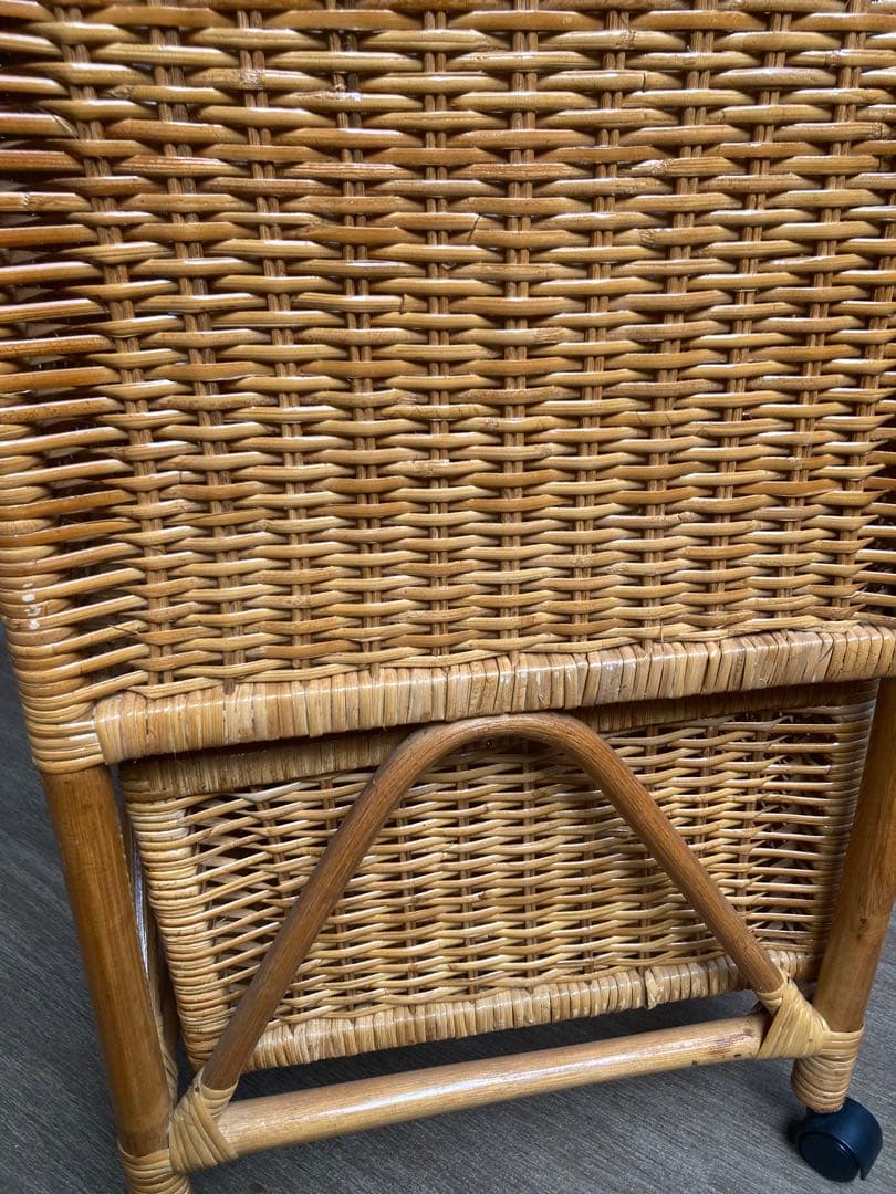 キャスター付き ラタン 籐　チェスト 2段 タンス 箪笥 レトロ アンティーク