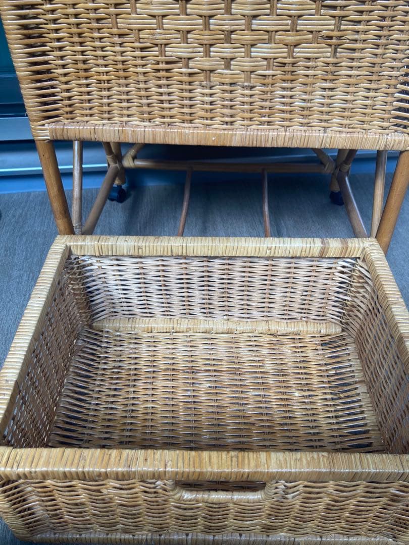 キャスター付き ラタン 籐　チェスト 2段 タンス 箪笥 レトロ アンティーク