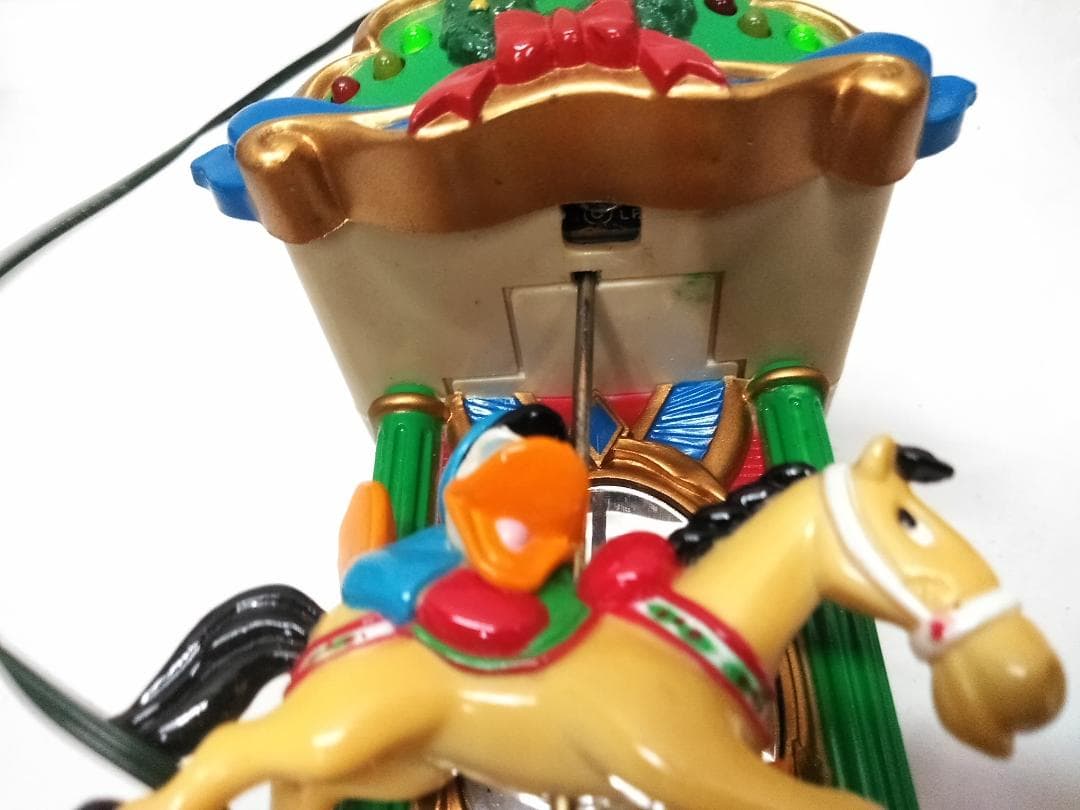 ミッキーホリデーカルーセル Disney ディズニー クリスマスオーナメント ♪