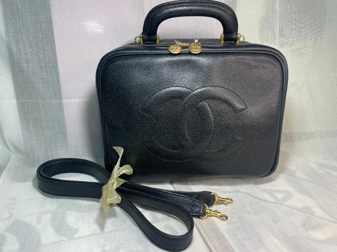 CHANEL シャネル　バニティ　キャビアスキン　ショルダー　メイク　CC　61