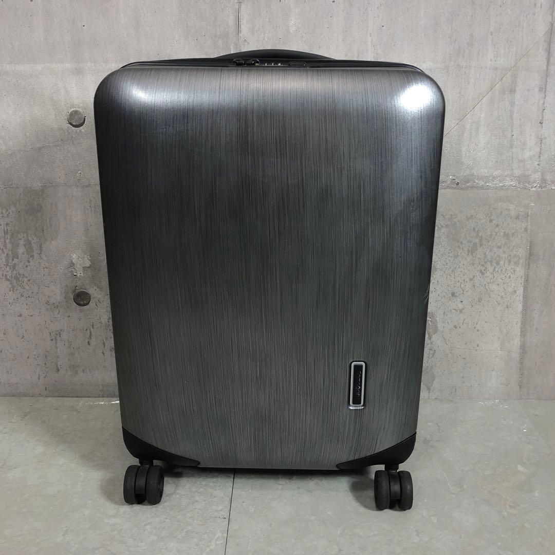 サムソナイト　INOVA　スーツケース　ブラック　軽量　機内持ち込みサイズ