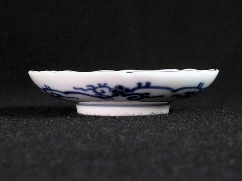 大聖寺伊万里　金襴手　窓絵　鳳凰に青海波の図　豆皿　C970AS-BZx