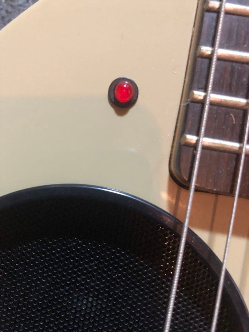 ＺＯ-３美品です‼️格安で大変お買い得でーす❗️オマケ付き^ ^