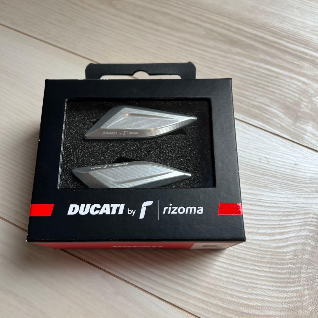 DUCATI DM-BS591A ミラー穴カバーrizoma