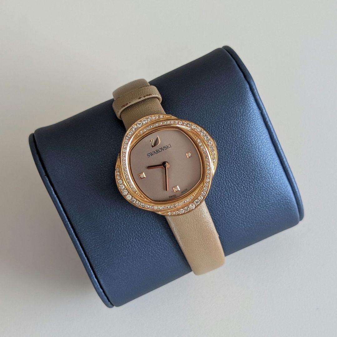 Swarovski 人気時計 レディース　ゴールド