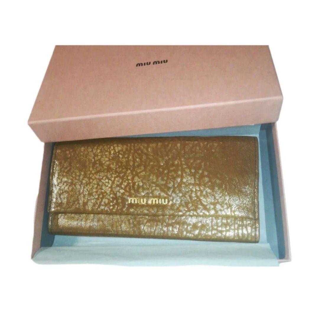 ❥専用❥　miu miu ゴールド 二つ折り財布