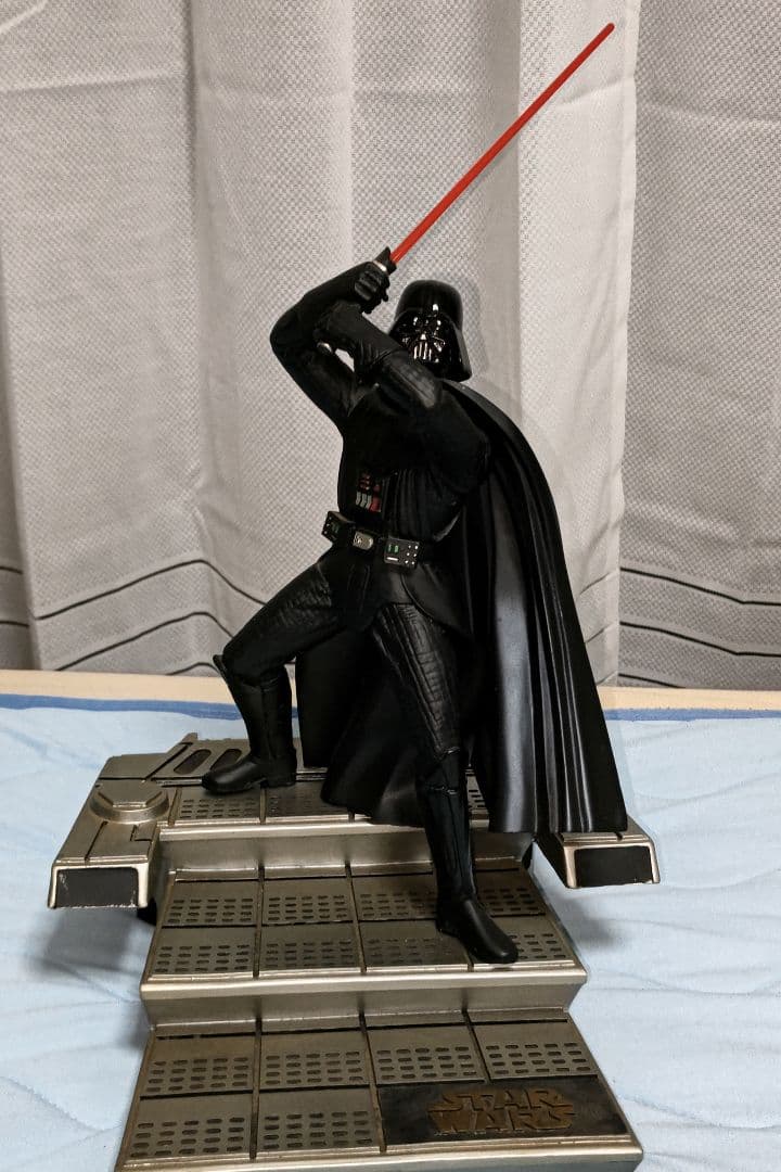 スターウォーズ　ダース・ベイダー　シネマキャスト　スタチュー10000体限定品