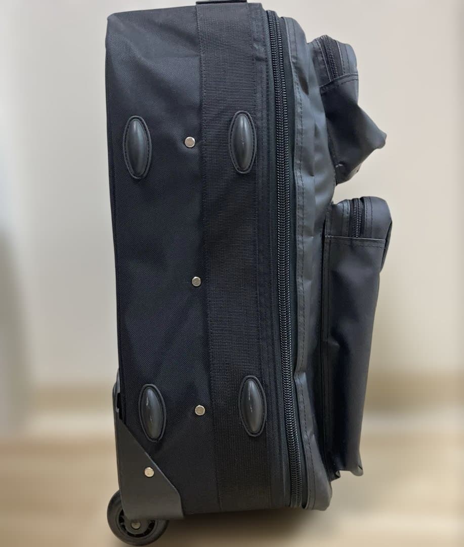 ATHLETA キャリーバッグ　スーツケースキャリーケース　小型