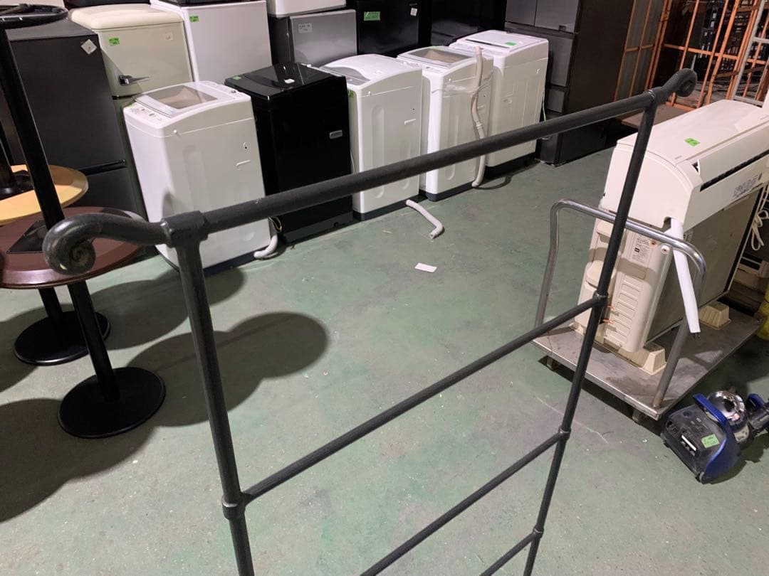 ハンガーラック　アイアン　ビンテージ　レトロ　福岡市引き取り可　 店舗　什器