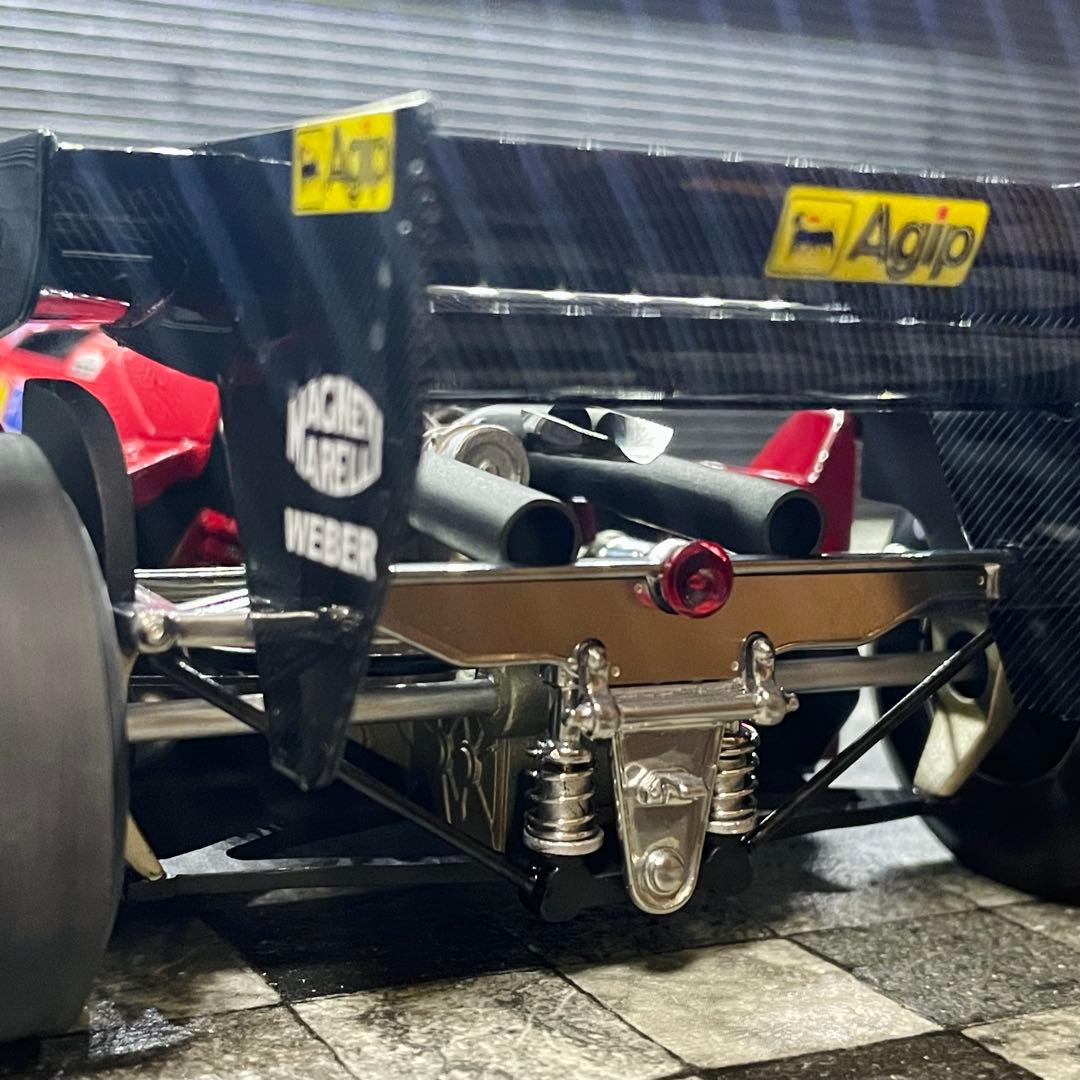 カスタム品 1/18 GP replicas フェラーリ 126C4M 1984