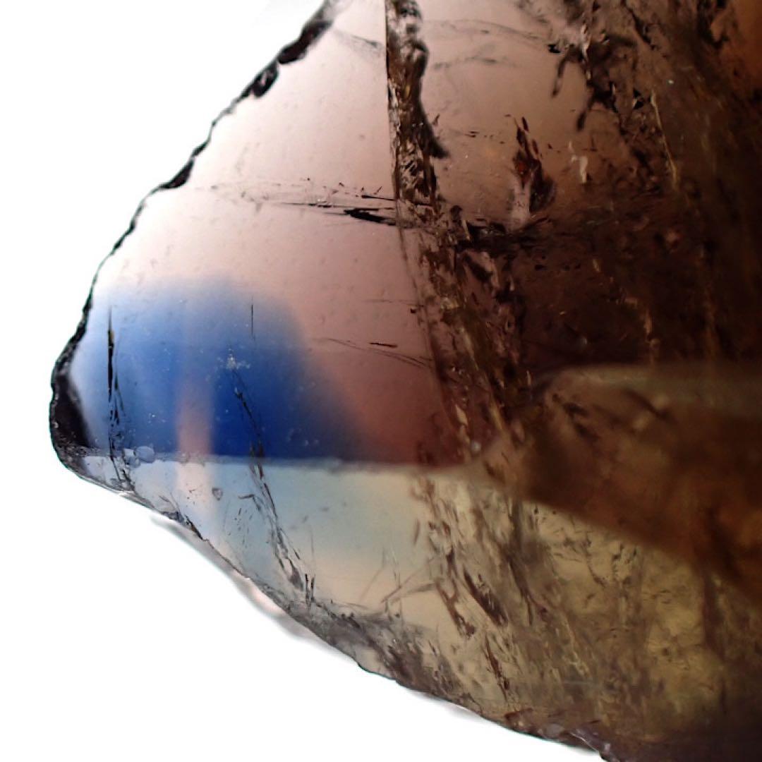 【パキスタン/スカルドゥ産】ブルーティントアキシナイト