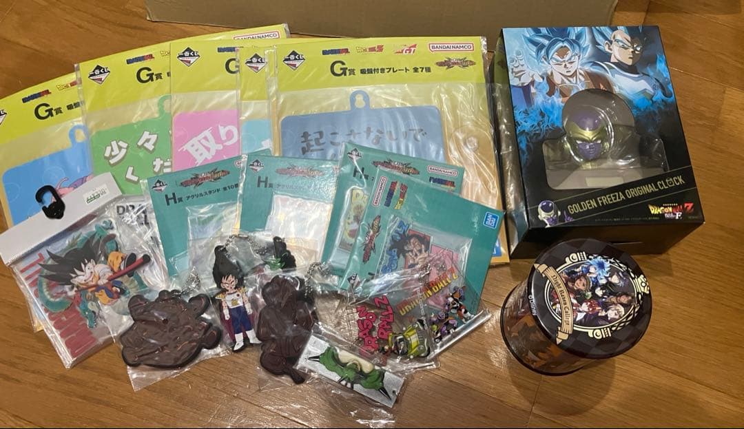 アニメグッズ 大量 まとめ売り 呪術廻戦 ドラゴンボール ツイステ 鬼滅の刃など