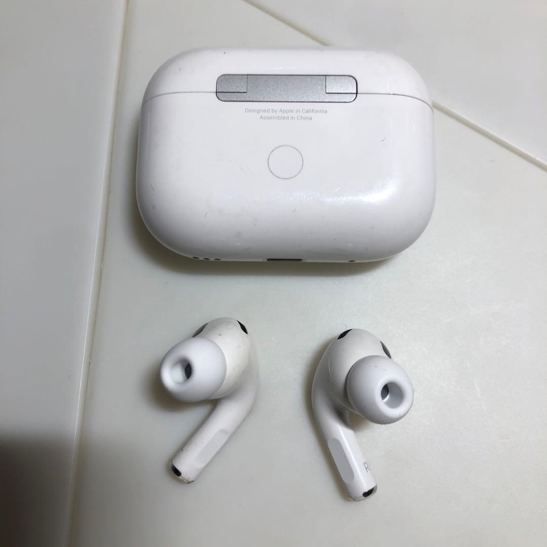 Apple AirPods Pro 第2世代　lightning