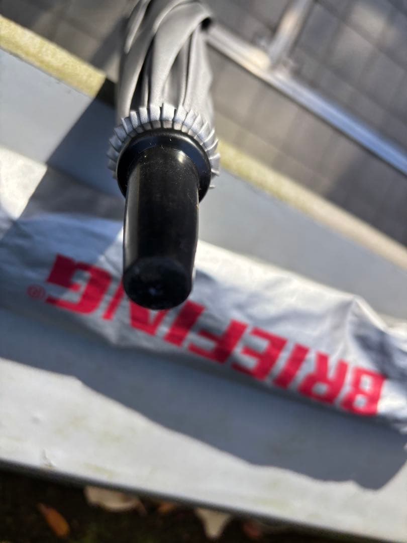 BRIEFING シルバー傘 大きなロゴ