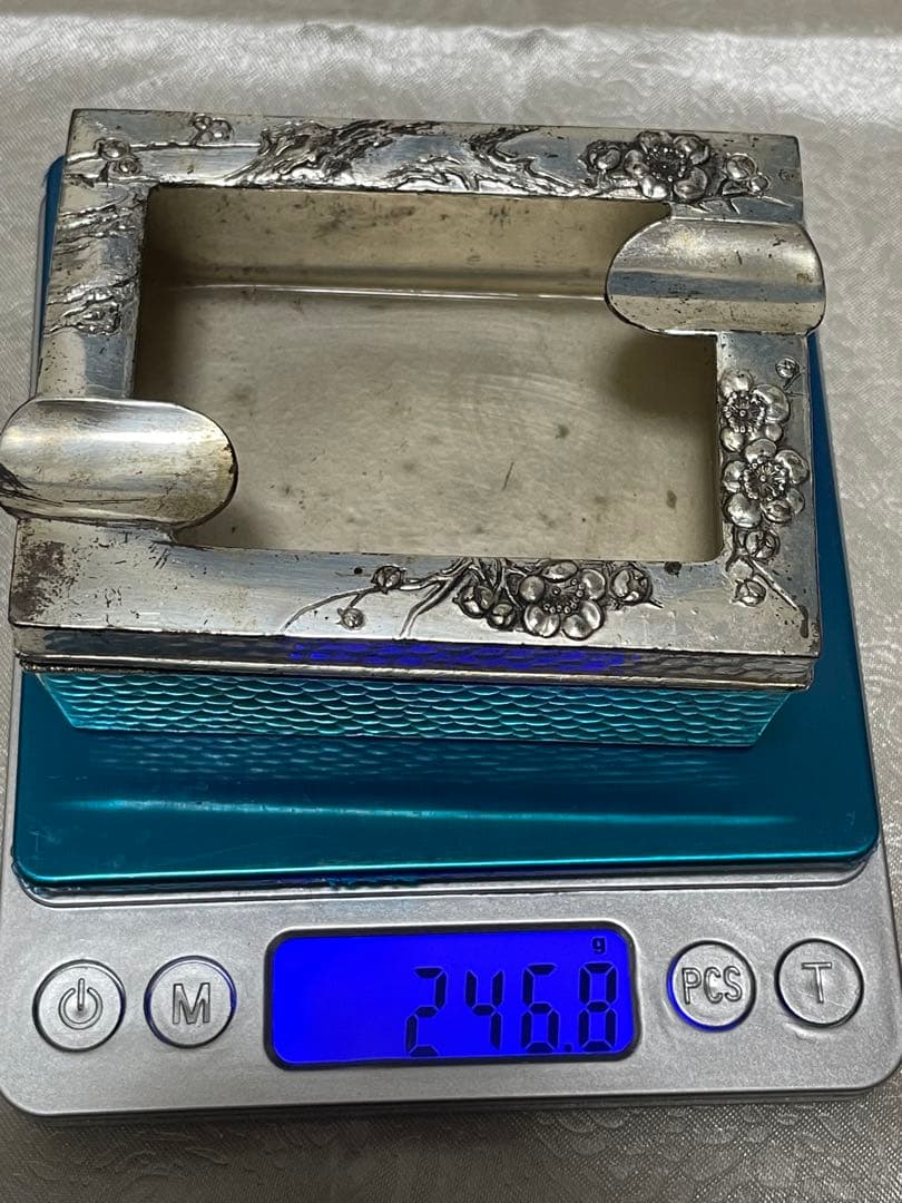 銀製　花柄装飾　置き型灰皿