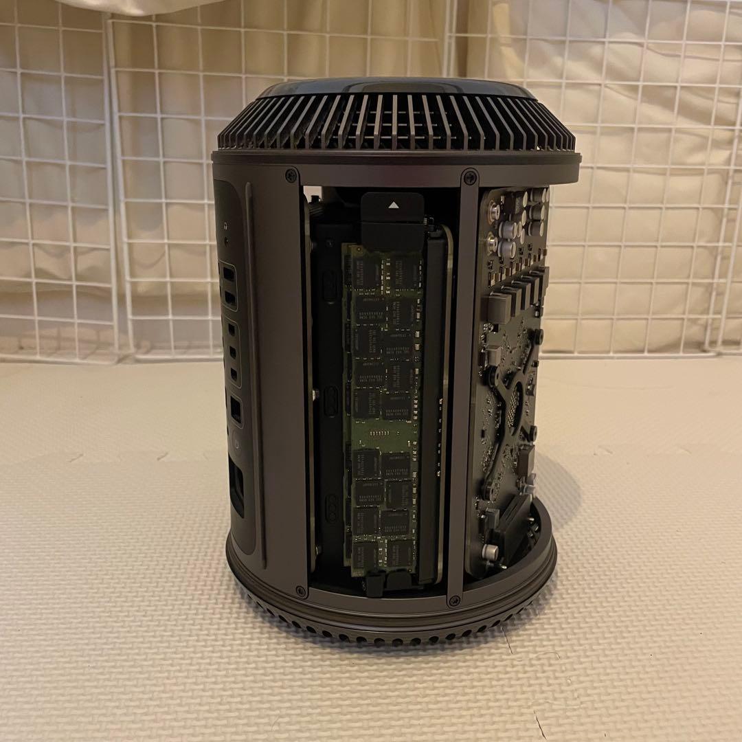 Apple Mac Pro (2013) スペースグレー