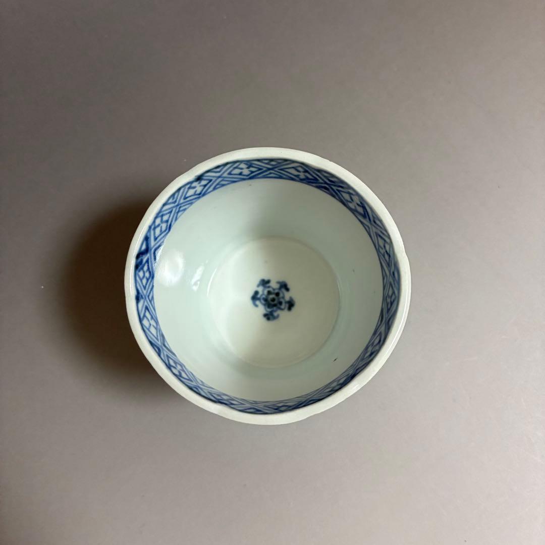 網目地紋に窓絵の図　古伊万里蕎麦猪口　無傷完品