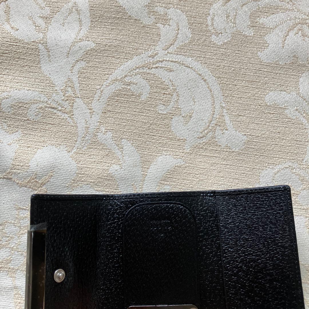 ひまわりです。未使用品❗️GUCCI ブラックレザーキーケース希少