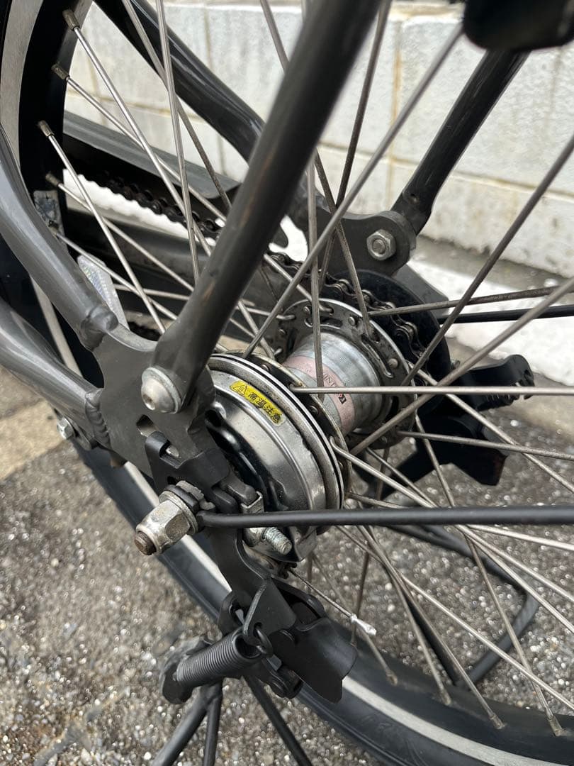 ブリヂストン　電動アシストファットバイク　ビッケポーラーベースセミファットタイヤ