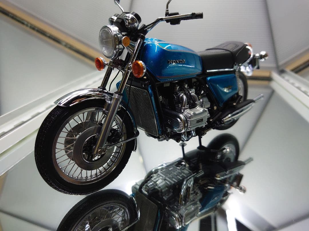 MINICHAMPS　HONDA　ゴールドウイング　1975