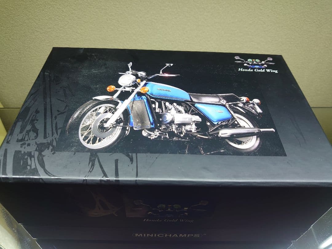 MINICHAMPS　HONDA　ゴールドウイング　1975