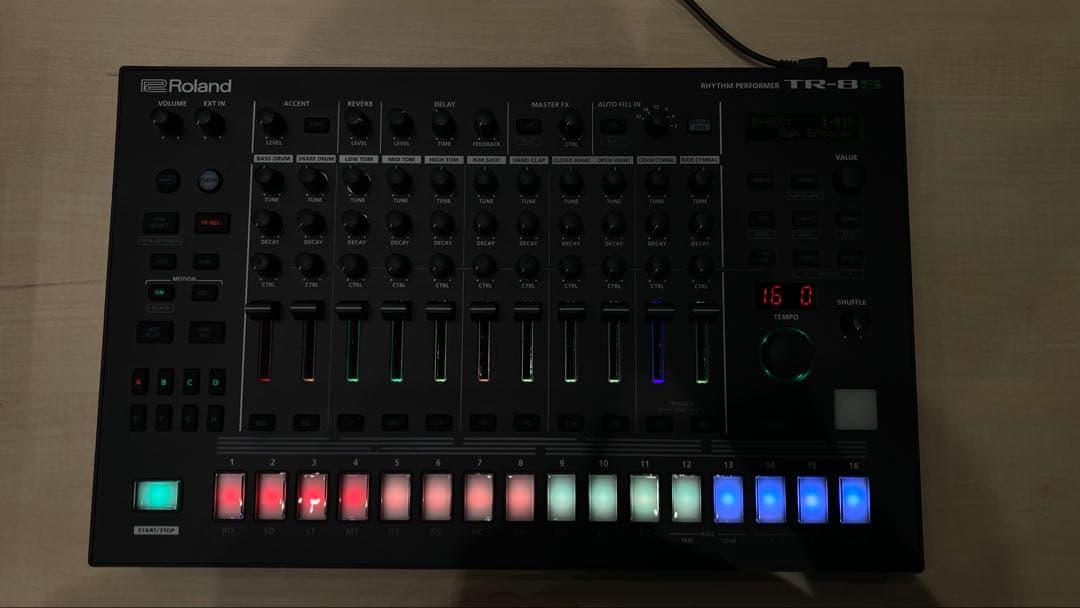【美品】Roland TR-8S ドラムマシン ACアダプター付き