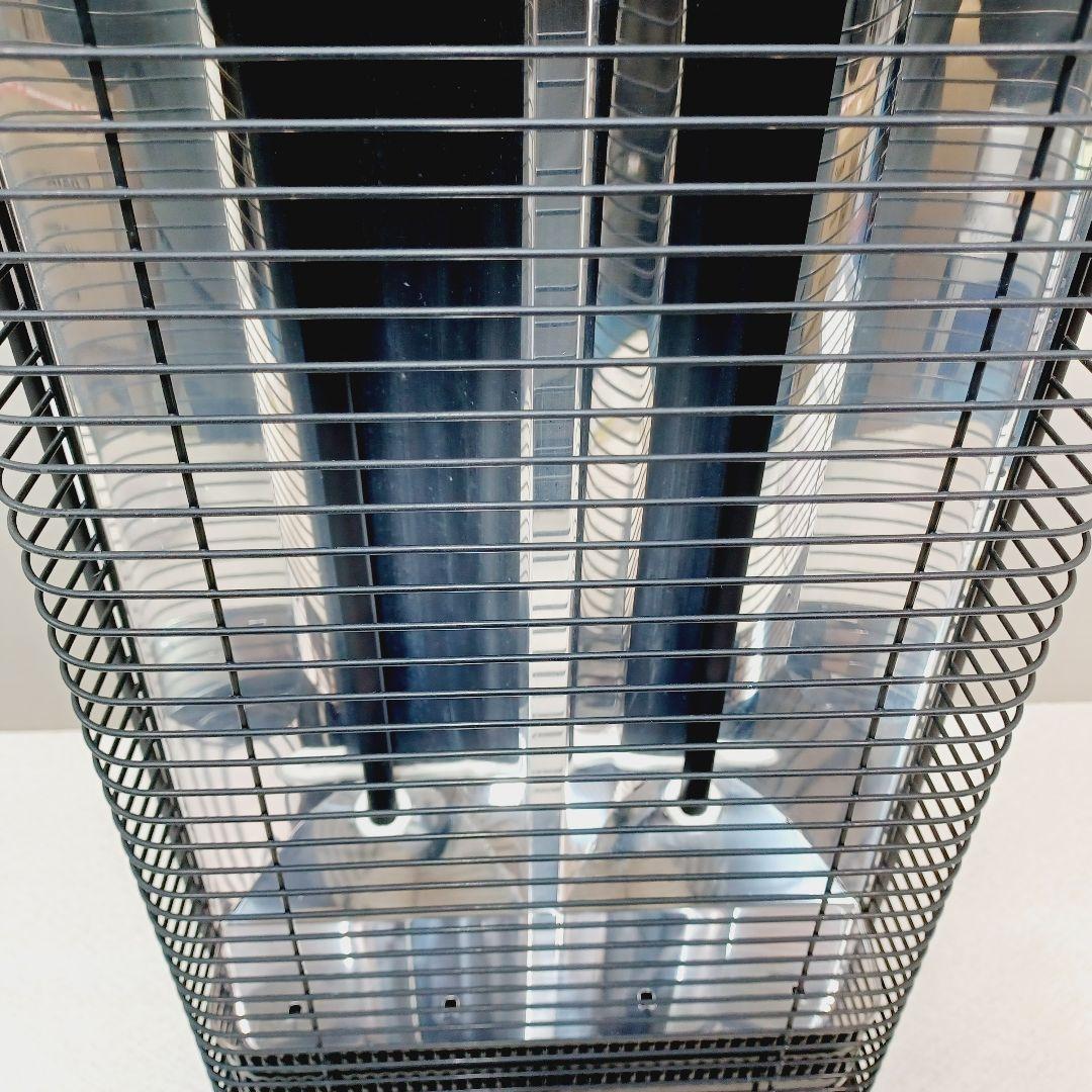 D068　ダイキン　セラムヒート　遠赤外線電気ヒーター