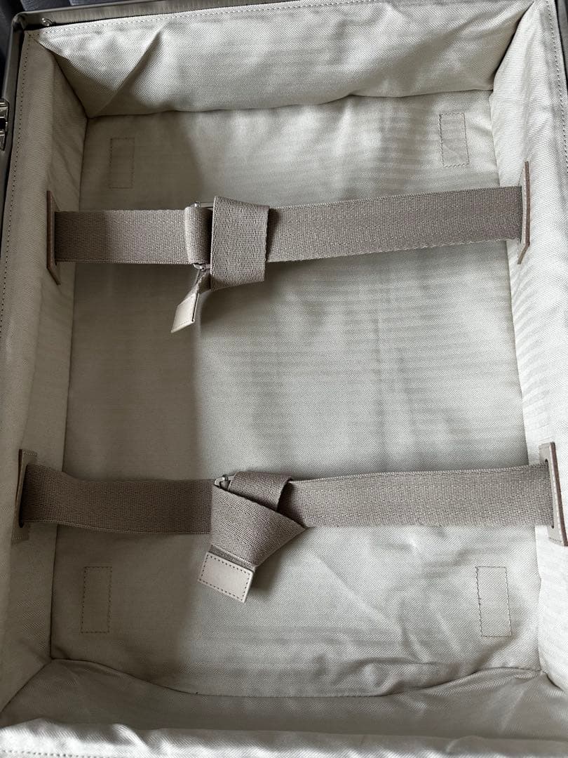 Globe Trotter キャリーオン お値下げ中‼️