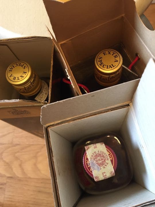 ジョニーウォーカー　古酒　未開栓　箱有り