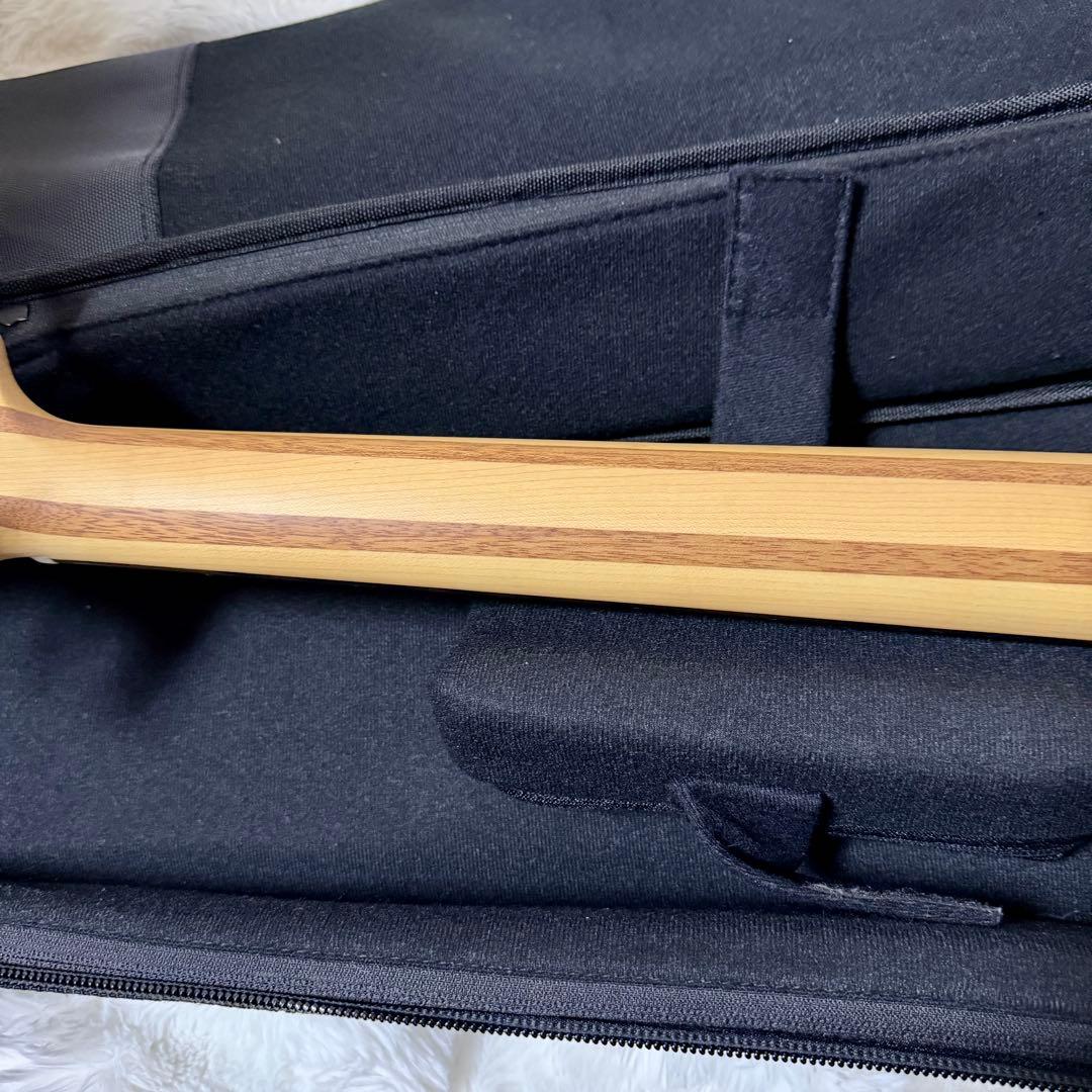 Sire M5 Ash-5NT エレキベース 専用ケース付 軽量