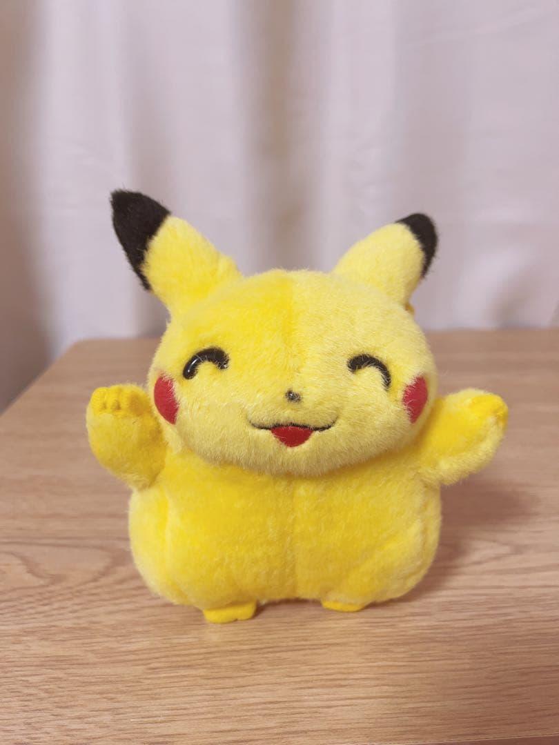 ピカチュウ　初期　tomy バンザイ　にっこり　ピース　ポケモン　当時物　レトロ