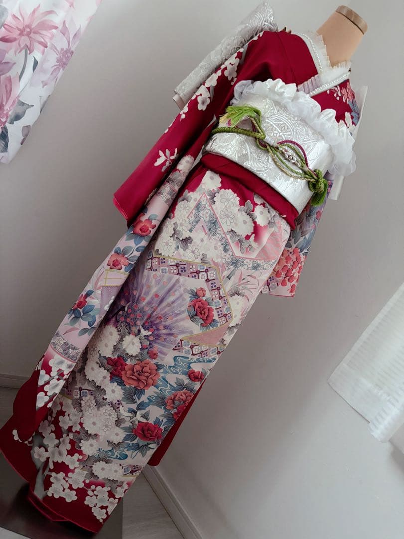 美品正絹振袖フルセット　姫　フリル　西陣織袋帯付き豪華赤い花柄　成人式