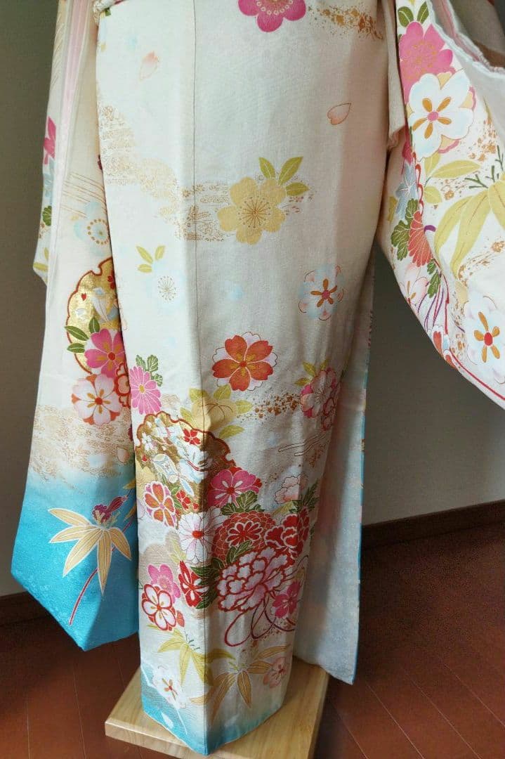 セール中！　367.可愛い振袖7点セット　正絹　フルセット　成人式