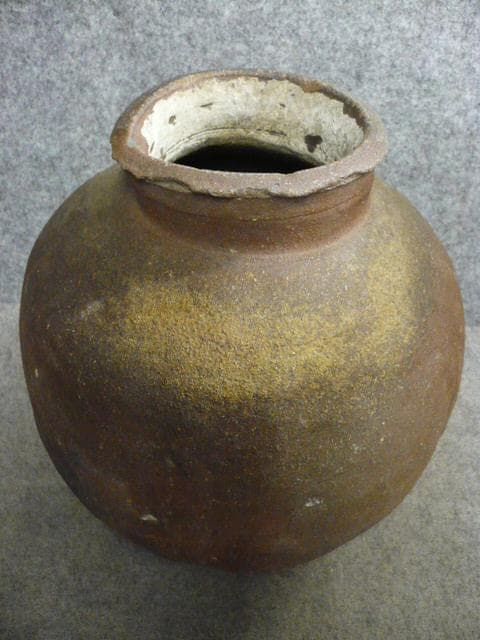 常滑焼壷 [B31685]