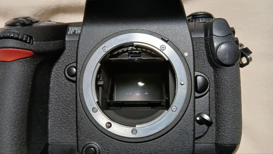 Nikon F6 一眼レフカメラ ストラップ付き