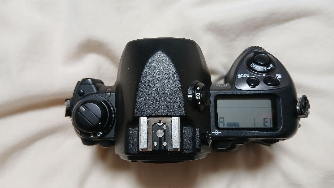 Nikon F6 一眼レフカメラ ストラップ付き