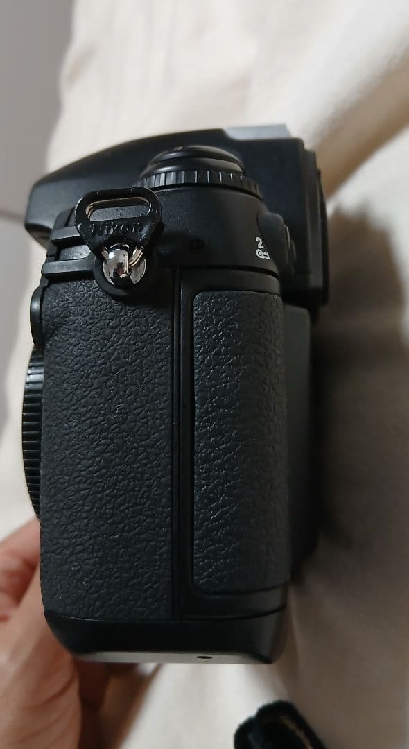 Nikon F6 一眼レフカメラ ストラップ付き